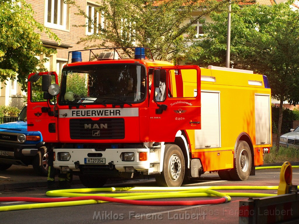 Feuer Dachgeschoss Koeln Lindenthal Kitschburgerstr P084.JPG